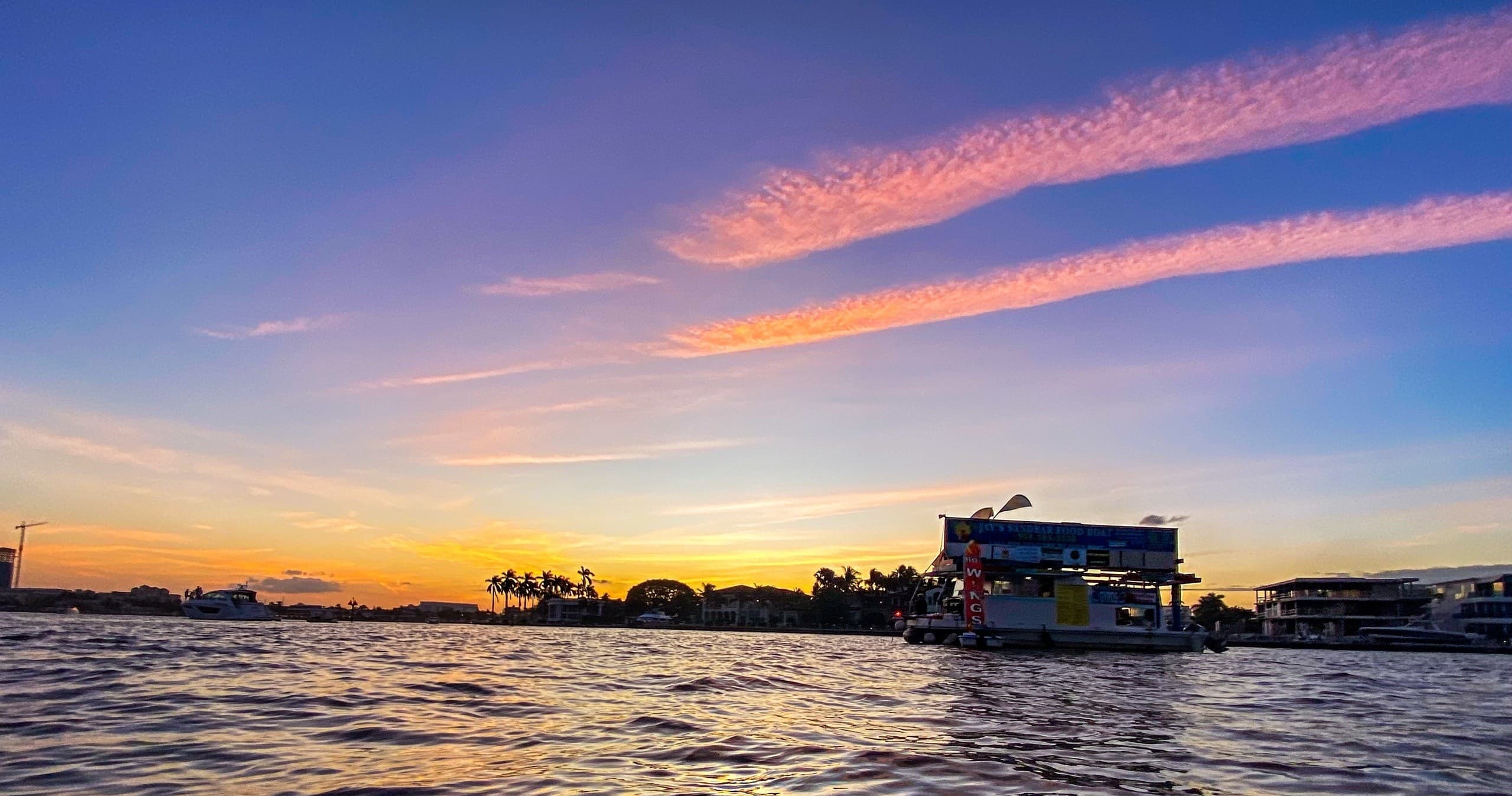 Regal Bowrider - Sunset Cruise
