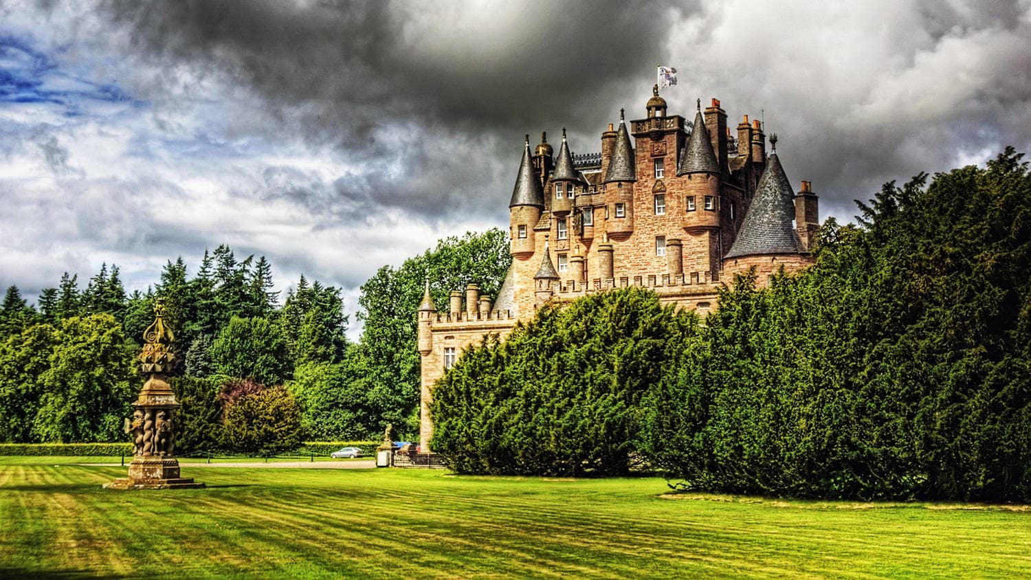 Tour the Wonders of Scotland & Skye!