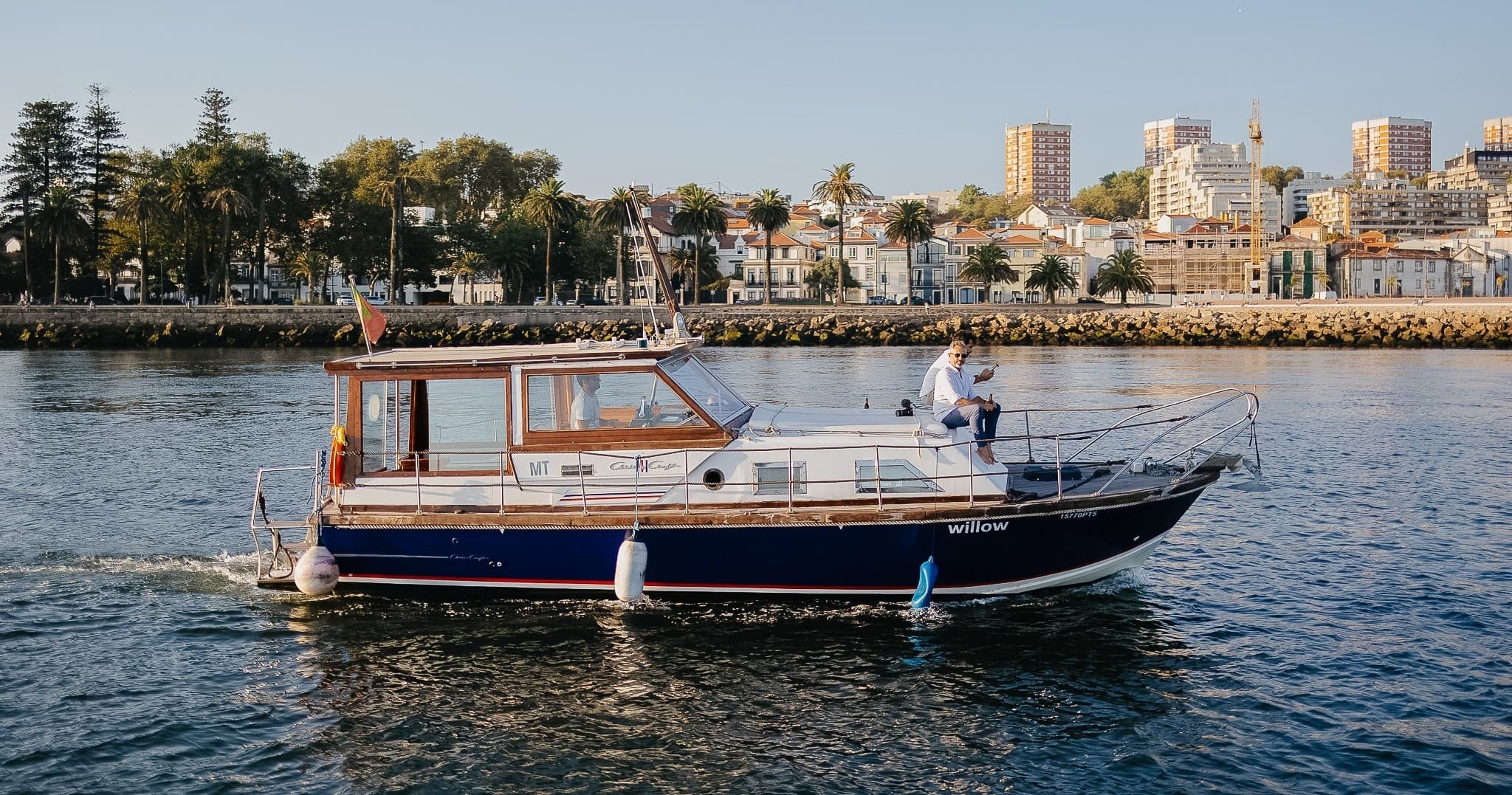 Sailing 360 - Night on board - American Vessel