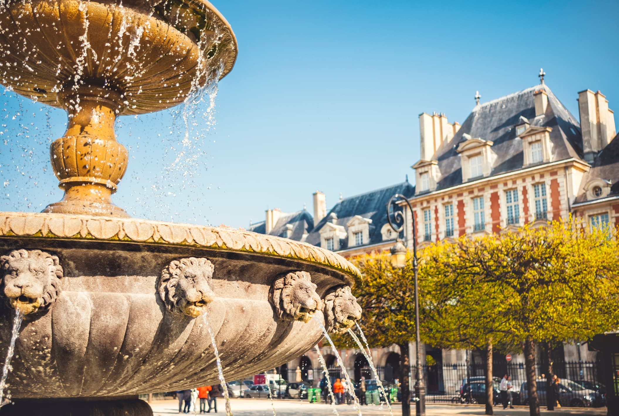 The Best of Paris: Marais Highlights, Place Vosges & Gaufre Tour
