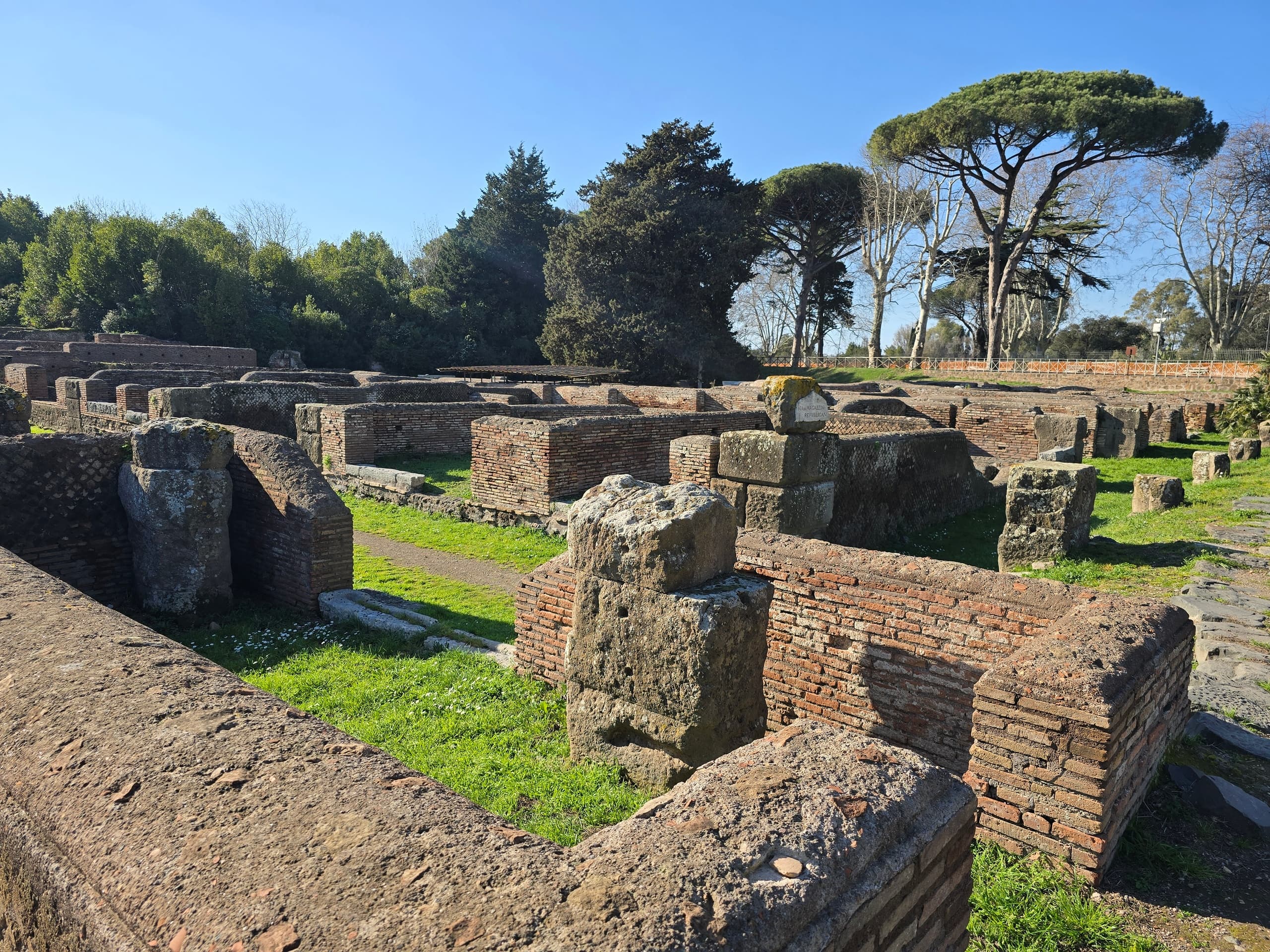 Rome: Ostia Antica Skip-the-line Entry Ticket & Audioguide
