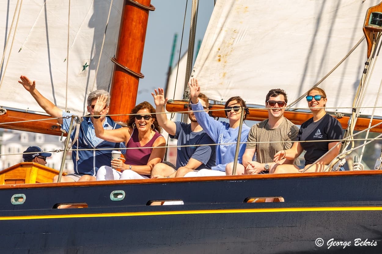 2hr Day Sail on Malabar X