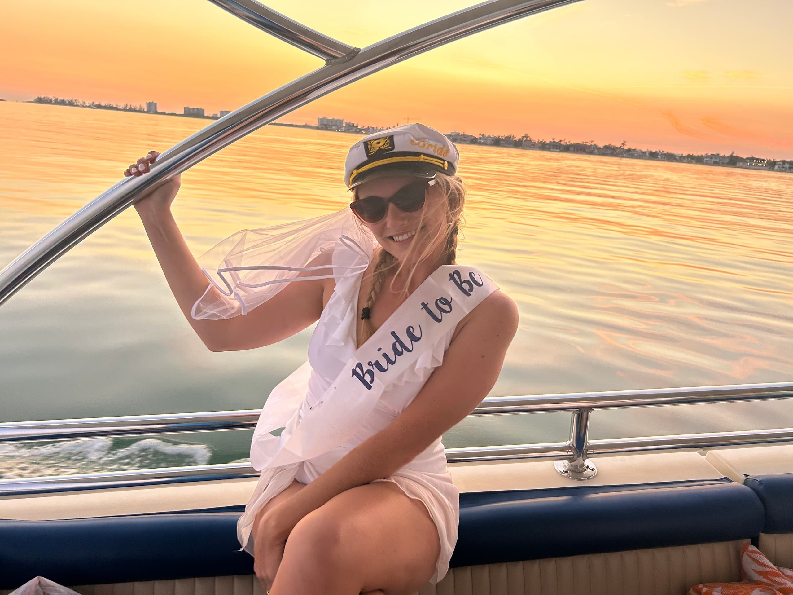 Sunset Cruise – Up to 20 Passengers