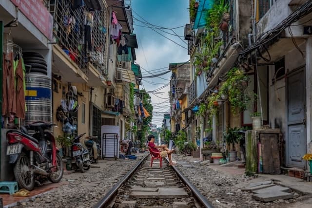Bustling Hanoi City Photo Tour