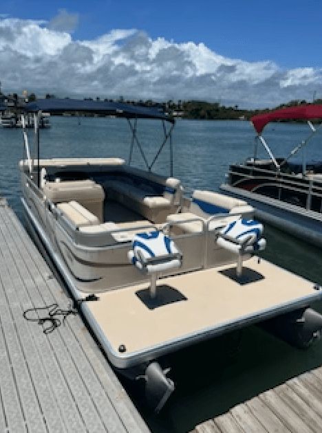 # 61 Tuscany 22 ft. 10 peopl max