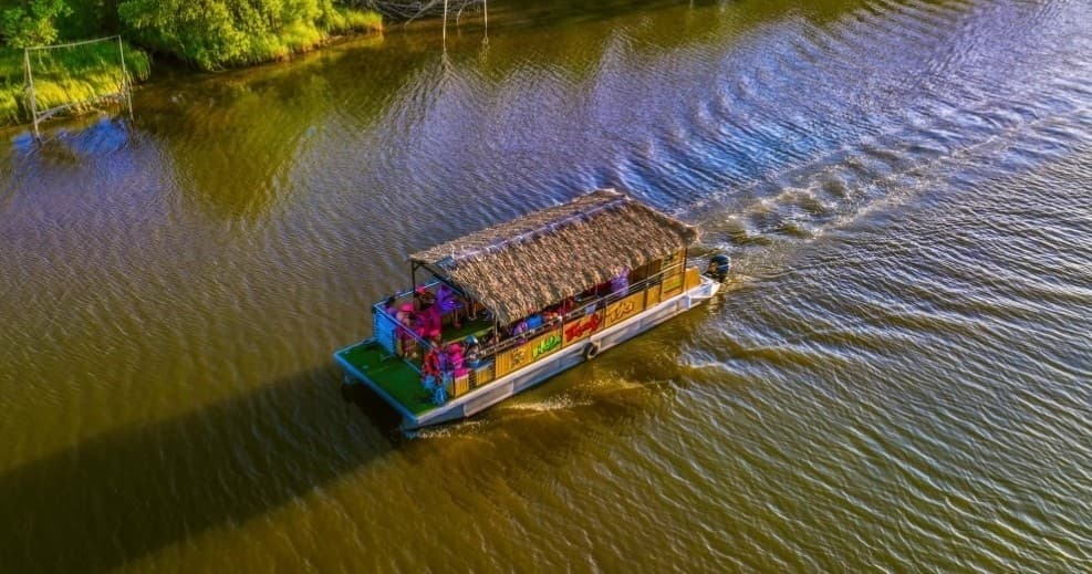 The Twerkin' Tiki - Up to 25 guests! Tiki Boat Party on the Bayou