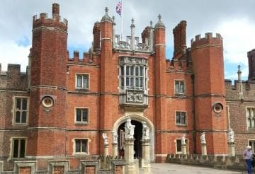 Hampton Court Palace + Royal London Tour