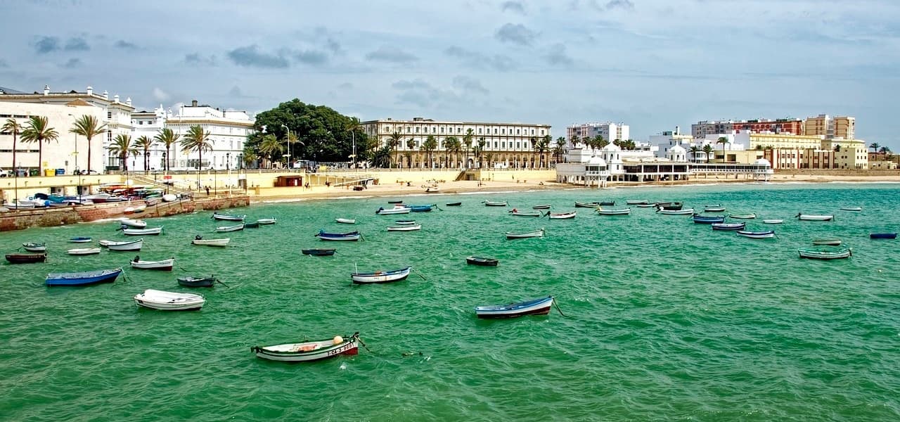 Excursión Grupal a Cádiz Capital desde Sevilla