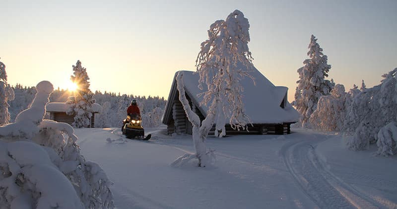 Hetta Trails 20km Daytime Snowmobile Safari