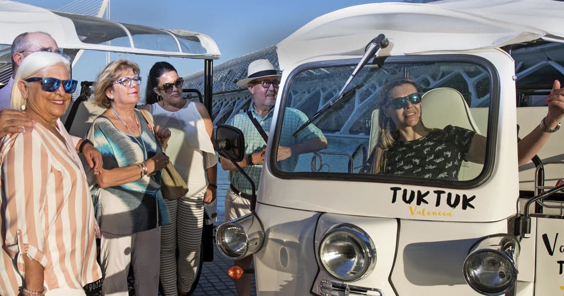 Explora Valencia al Completo en Tuk Tuk