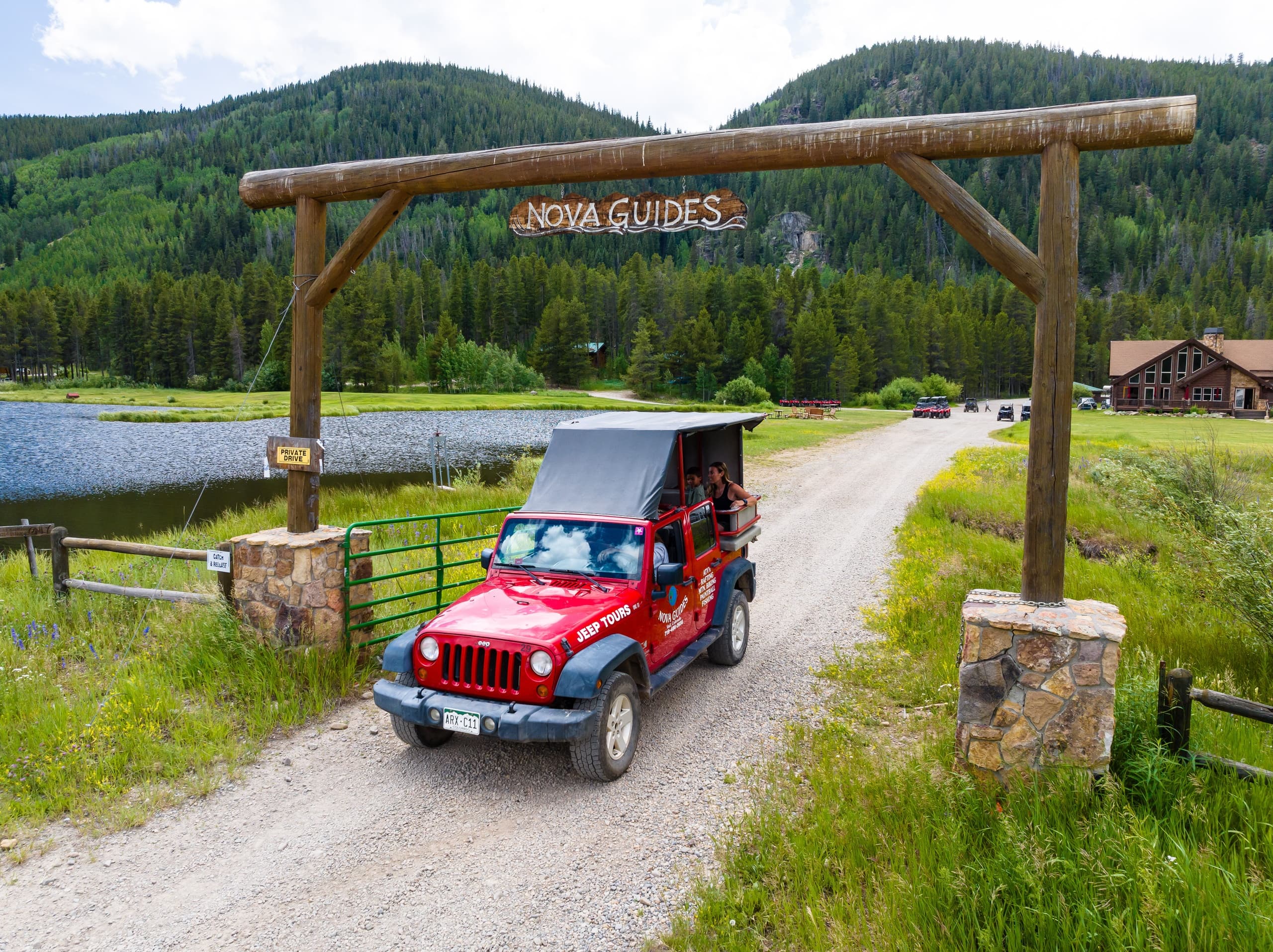 Morning Camp Hale Jeep Tour with Lunch