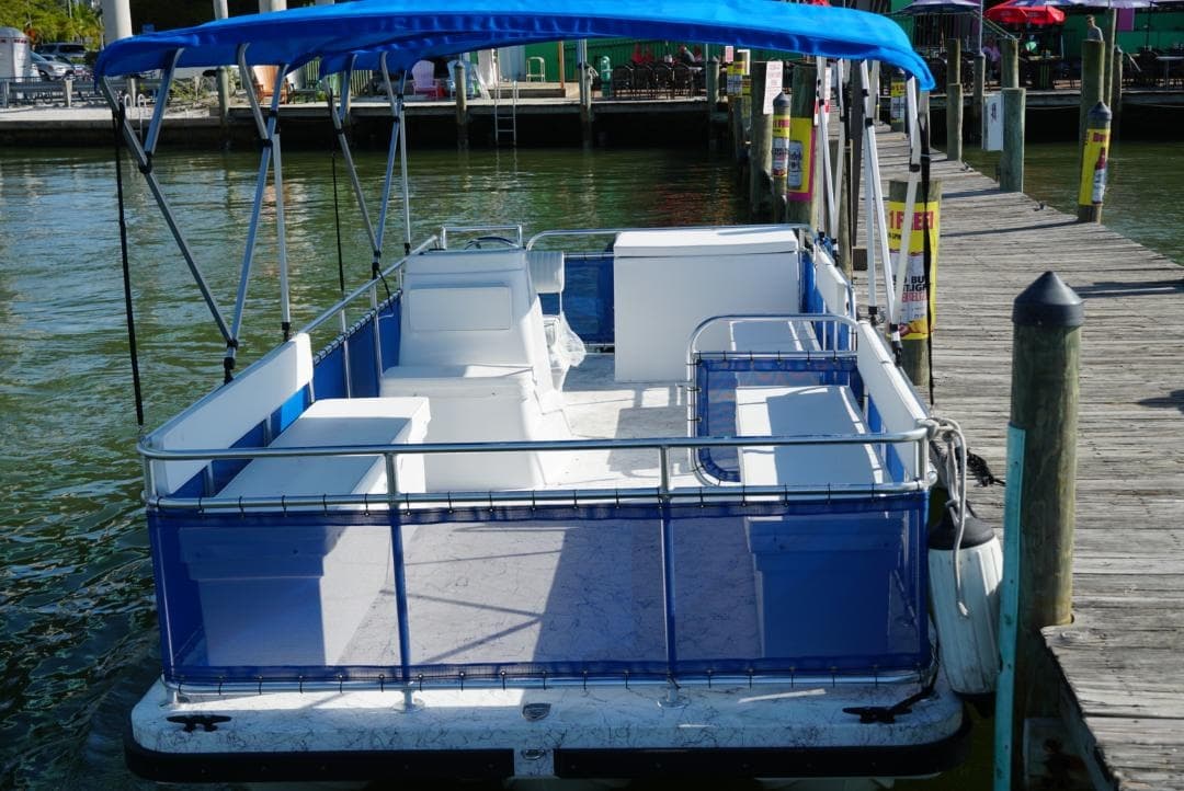 20' Pontoon 115 HP