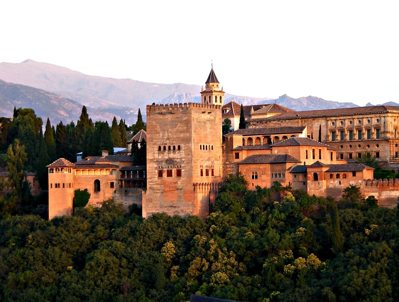 Excursión Privada a Granada en Minibus
