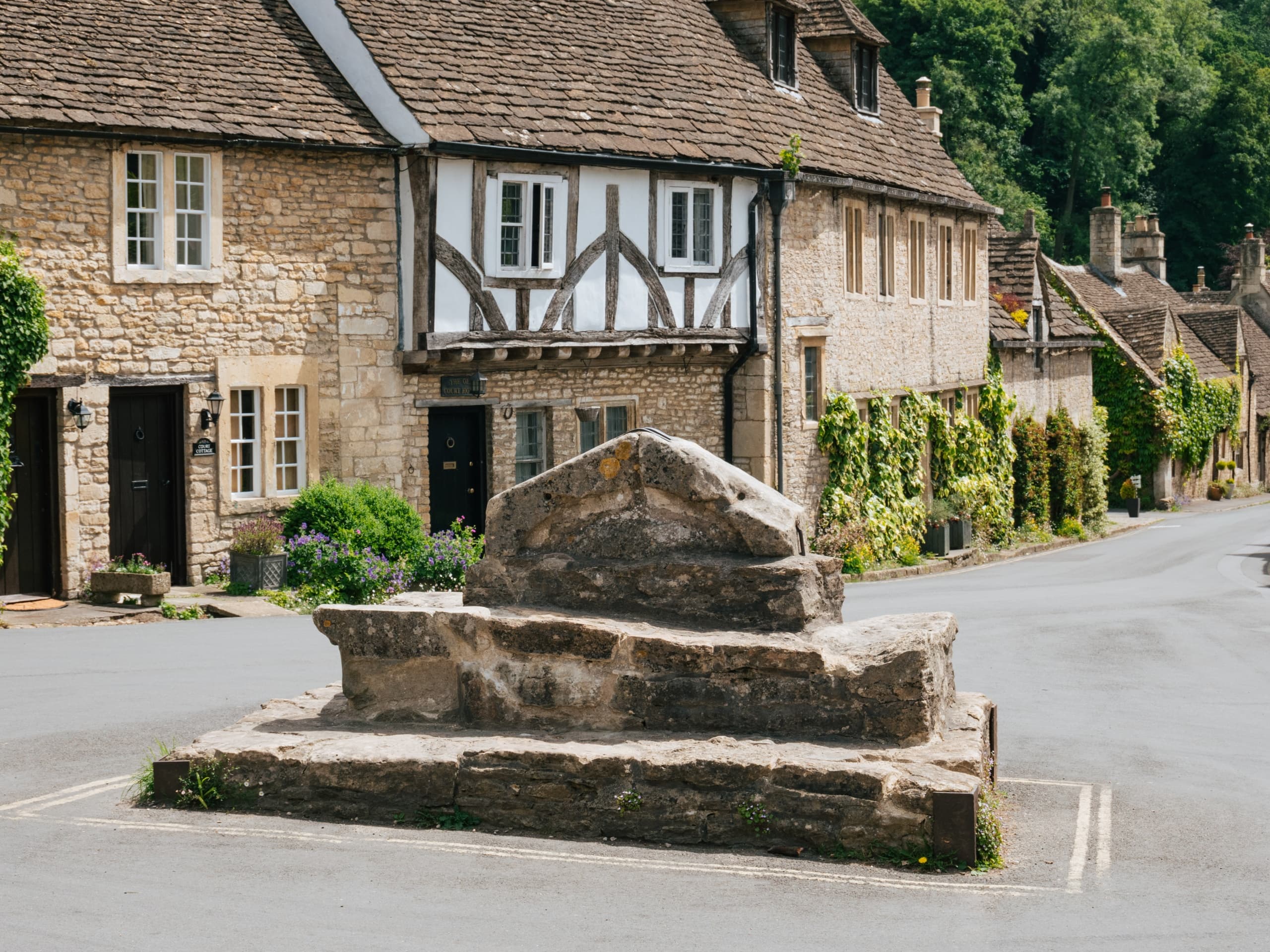 Quintessential Cotswolds & Tea (Shared, Half-Day)