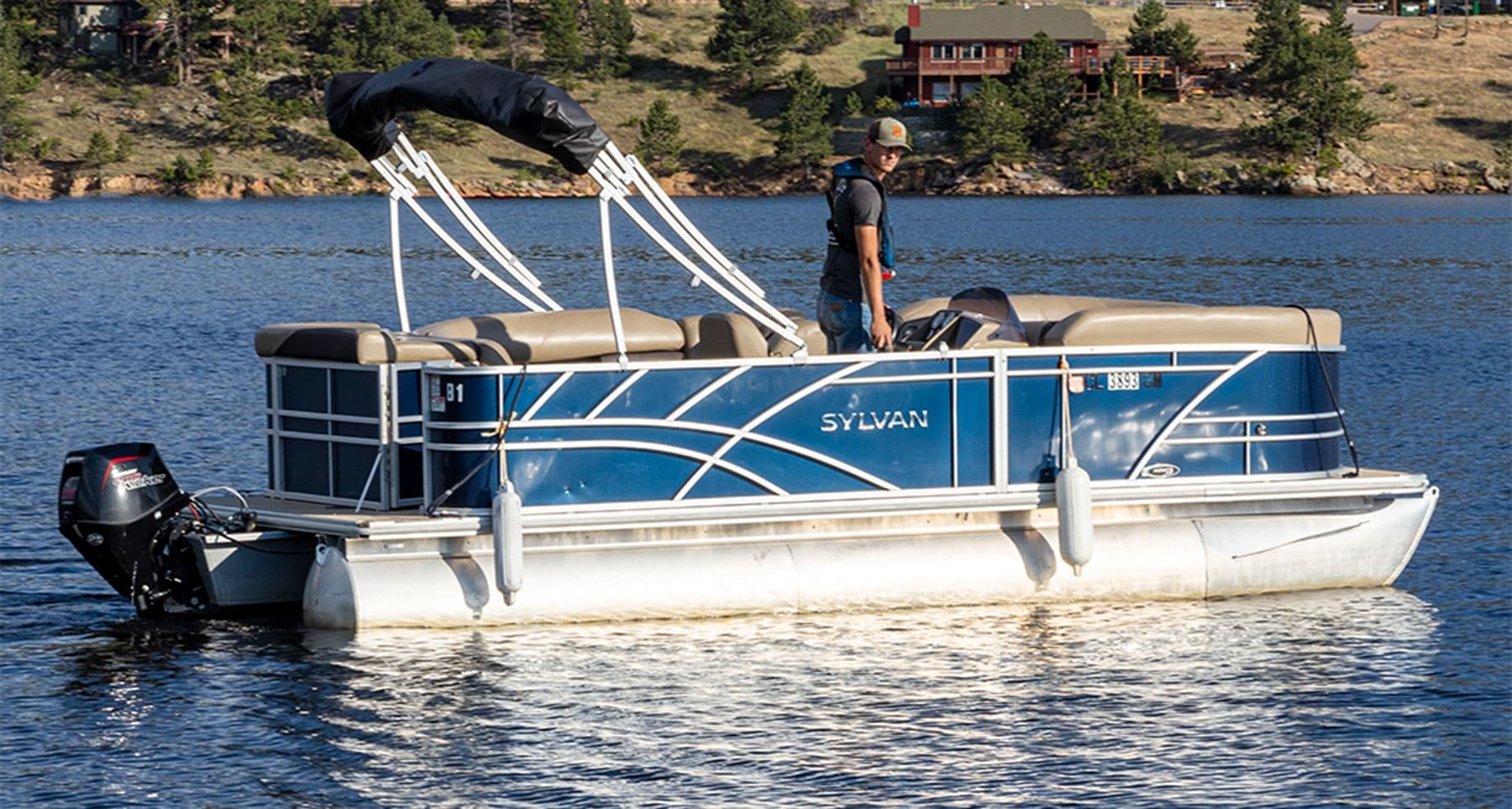 PONTOON BOAT - 10 Guests
