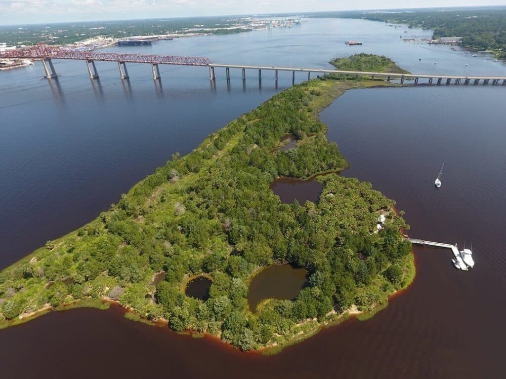 Exchange Island Cruise
