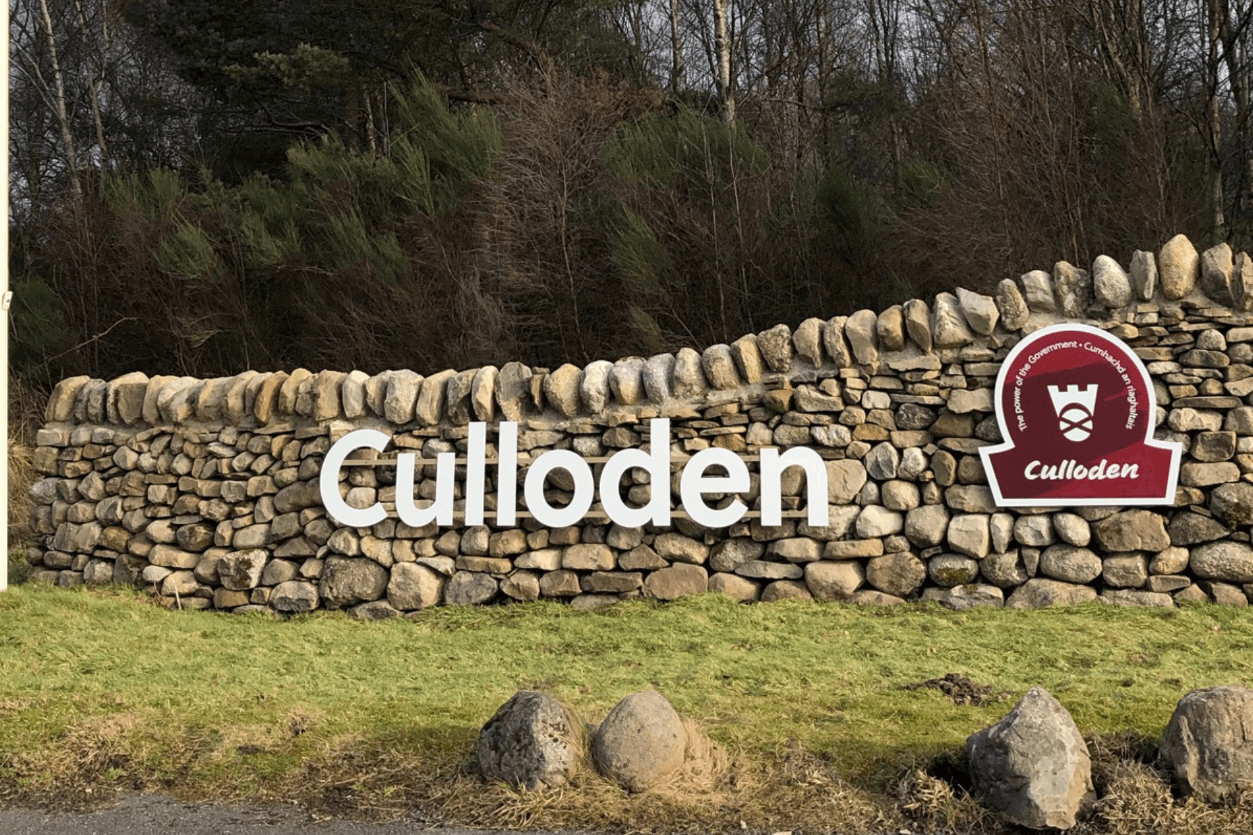 Half Day Guided Tour -Inverness, Culloden, Clava and Historic Castle