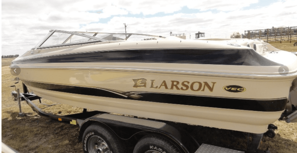 Larson 210 Bow Rider Lxi