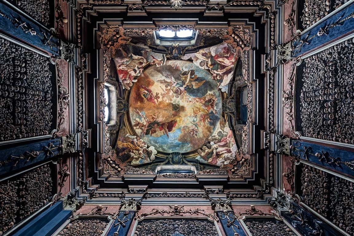 Secret Milan tour & Milanese Appetizer - Semi Private Tour