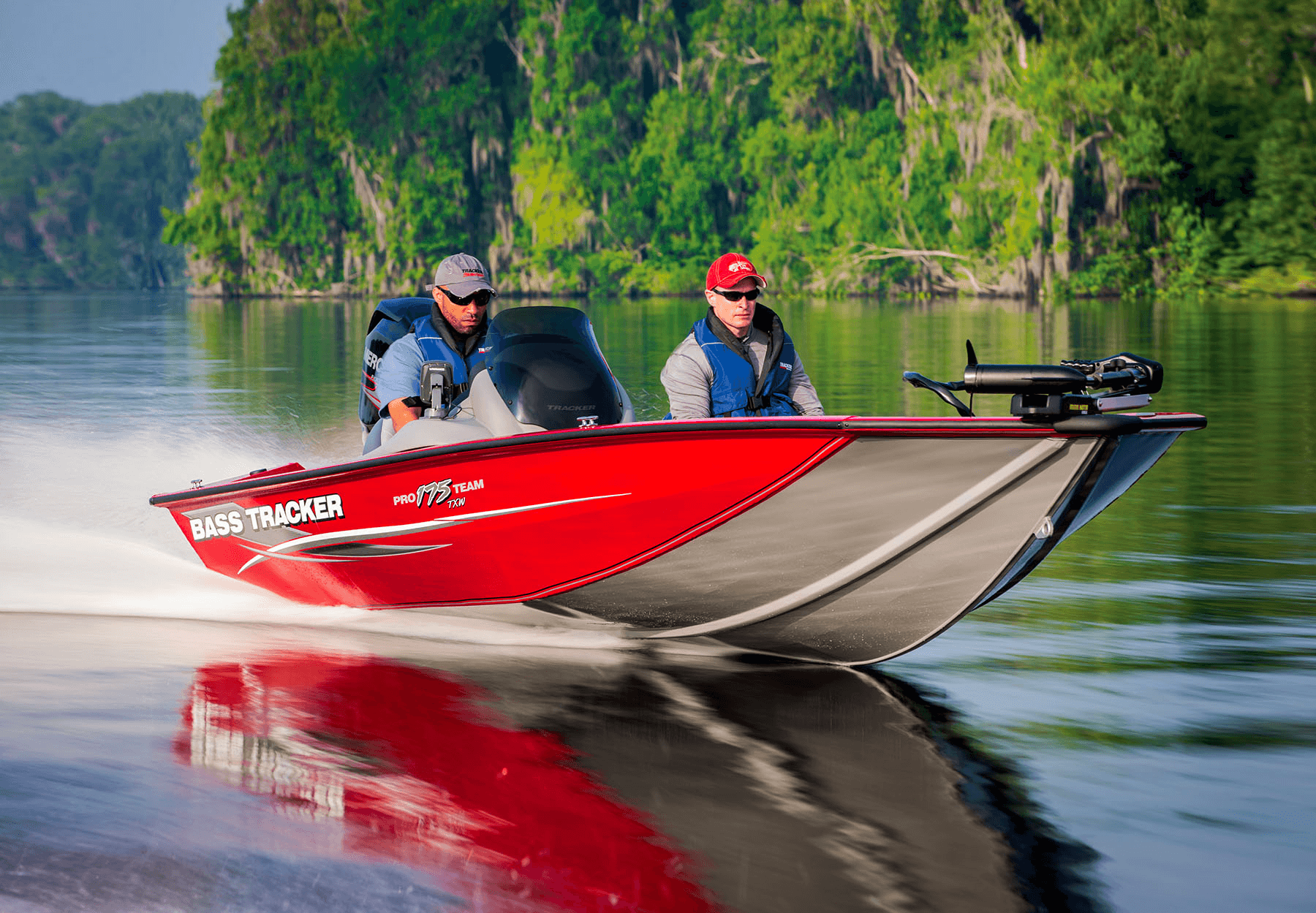 17' Tracker 175 Bass Boat