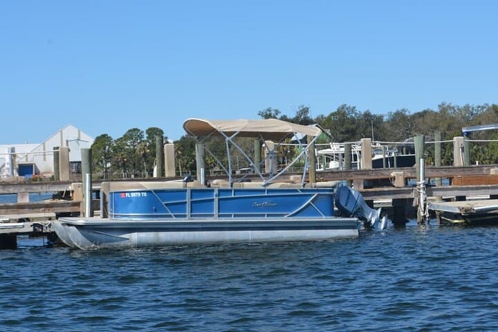 10 Passenger Pontoon Rental 90hp