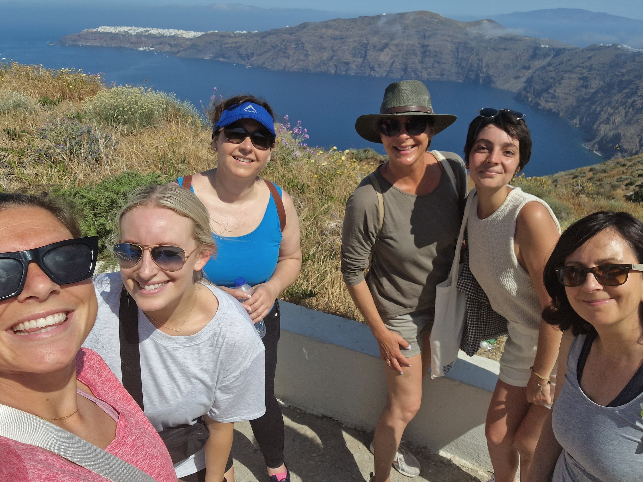 Hiking in Santorini Caldera Tour from Fira to Oia