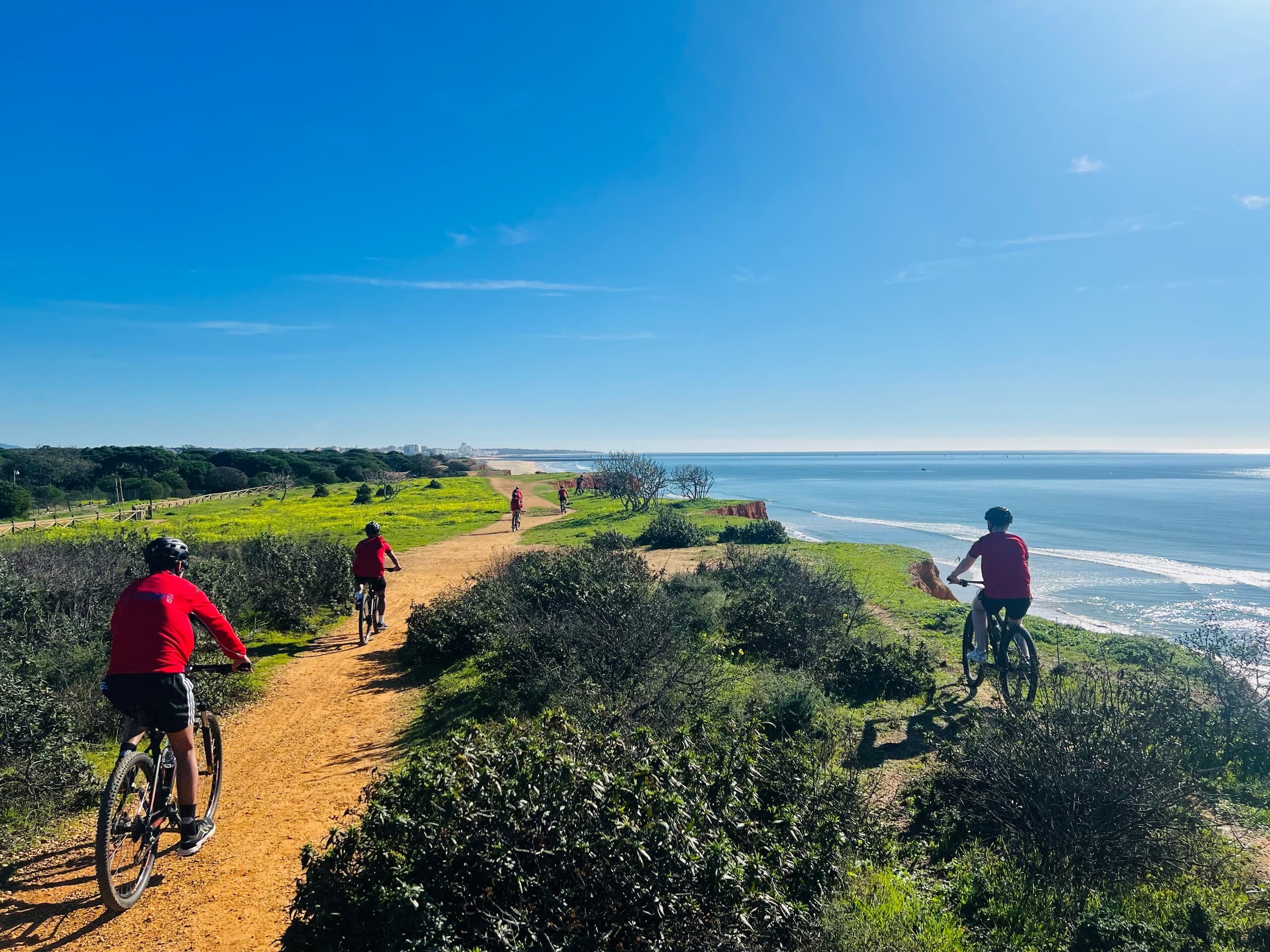 Algarve MTB Singletracks e trilhos sobre Falésia