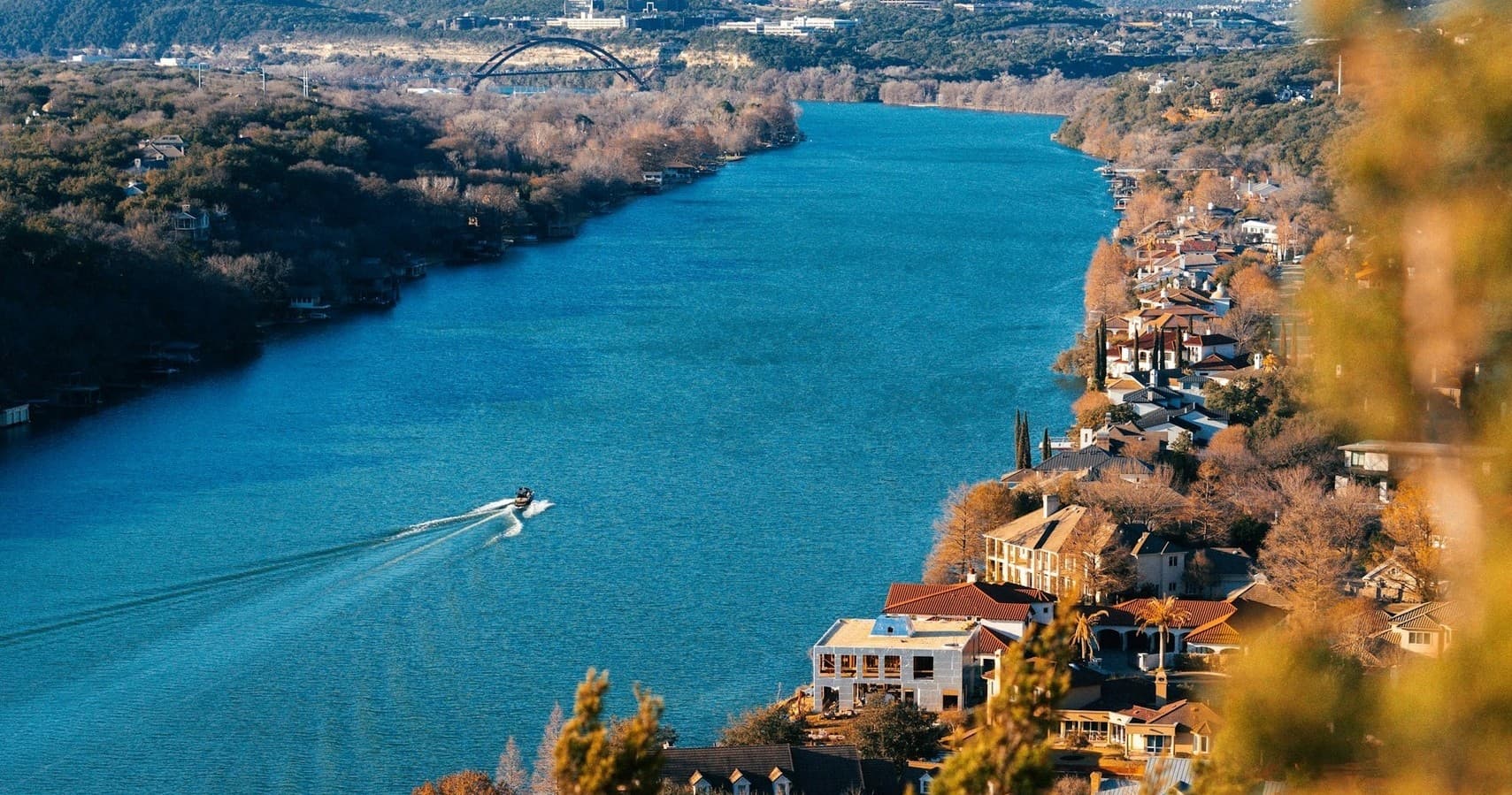 Lake Travis • 5 Hours • Pavati Boat Rental