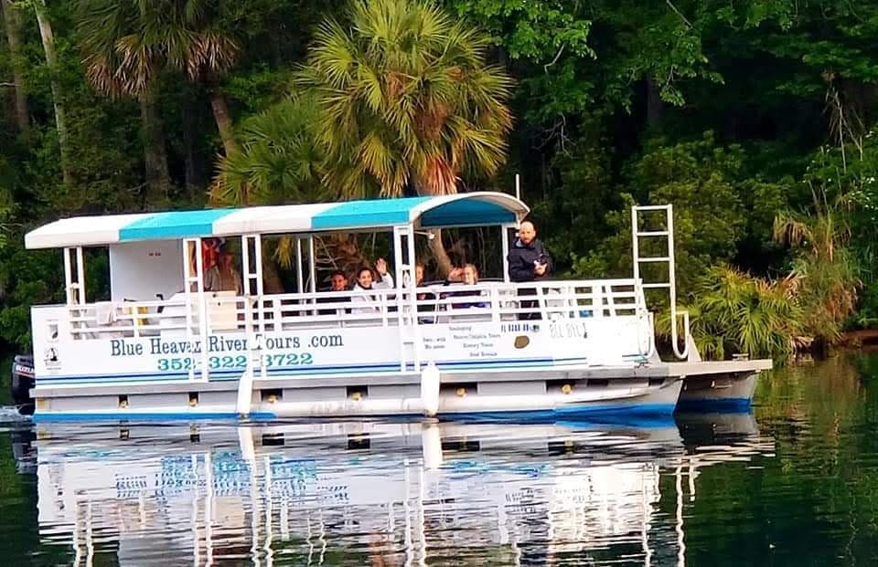 3 Hour Bring Fido - Dog Friendly 30ft Deluxe Pontoon Onboard Restroom