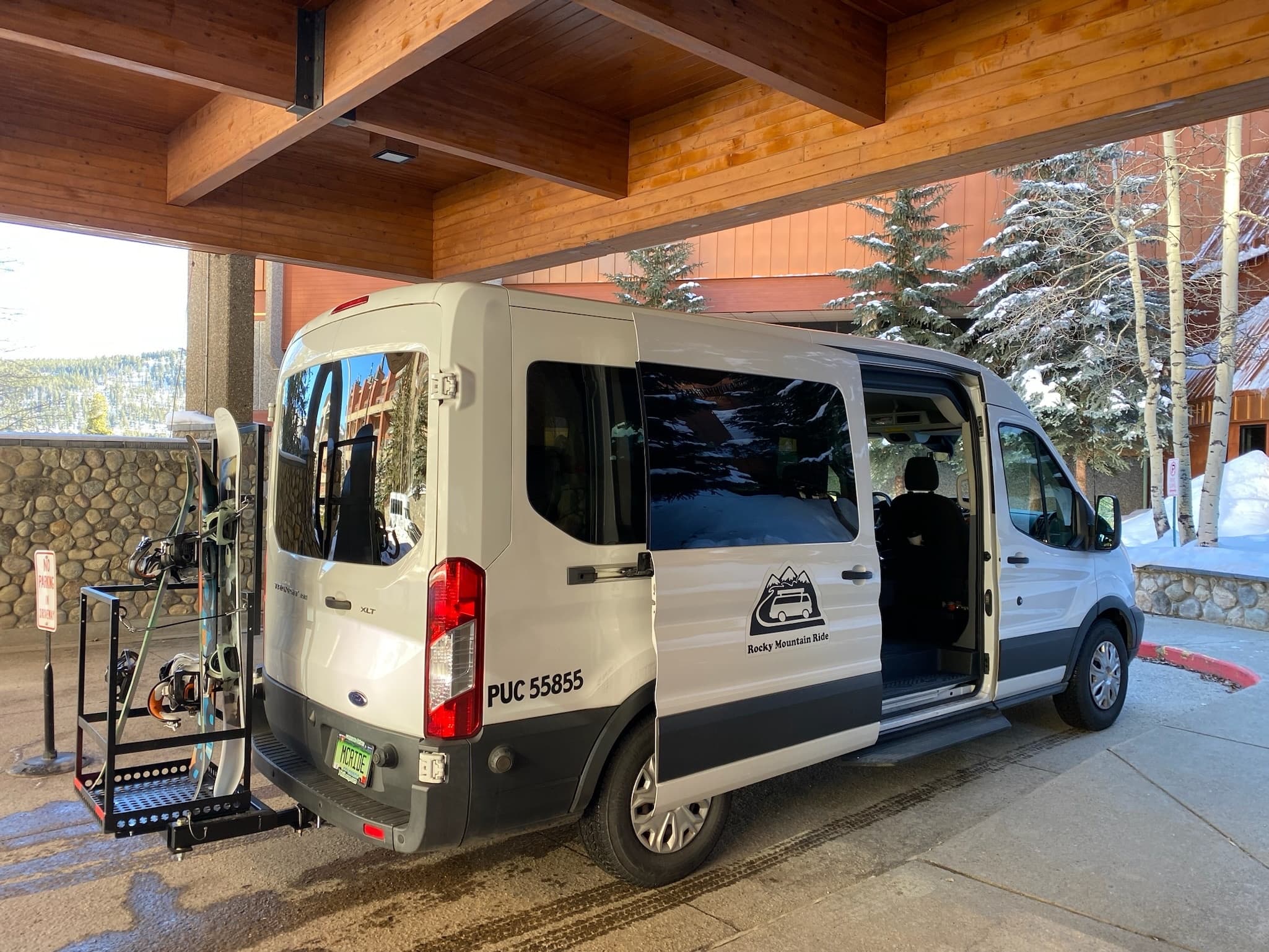 One Way Transportation Arriving at Colorado Springs
