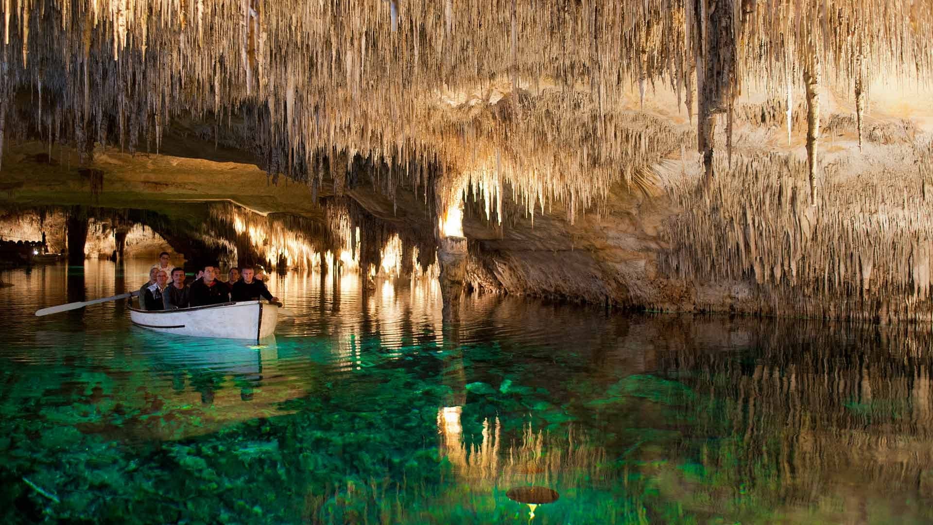 Visita de medio día a las Cuevas del Drach