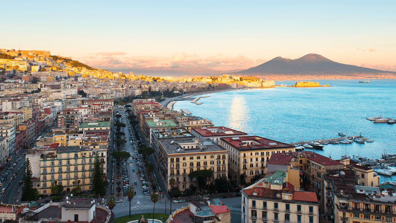 Discover Pompeii and Naples by High-Speed Train From Rome