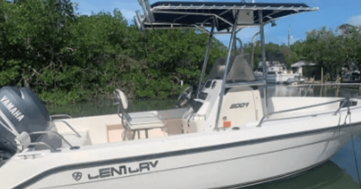 21' Center Console Fishing Boat Rental