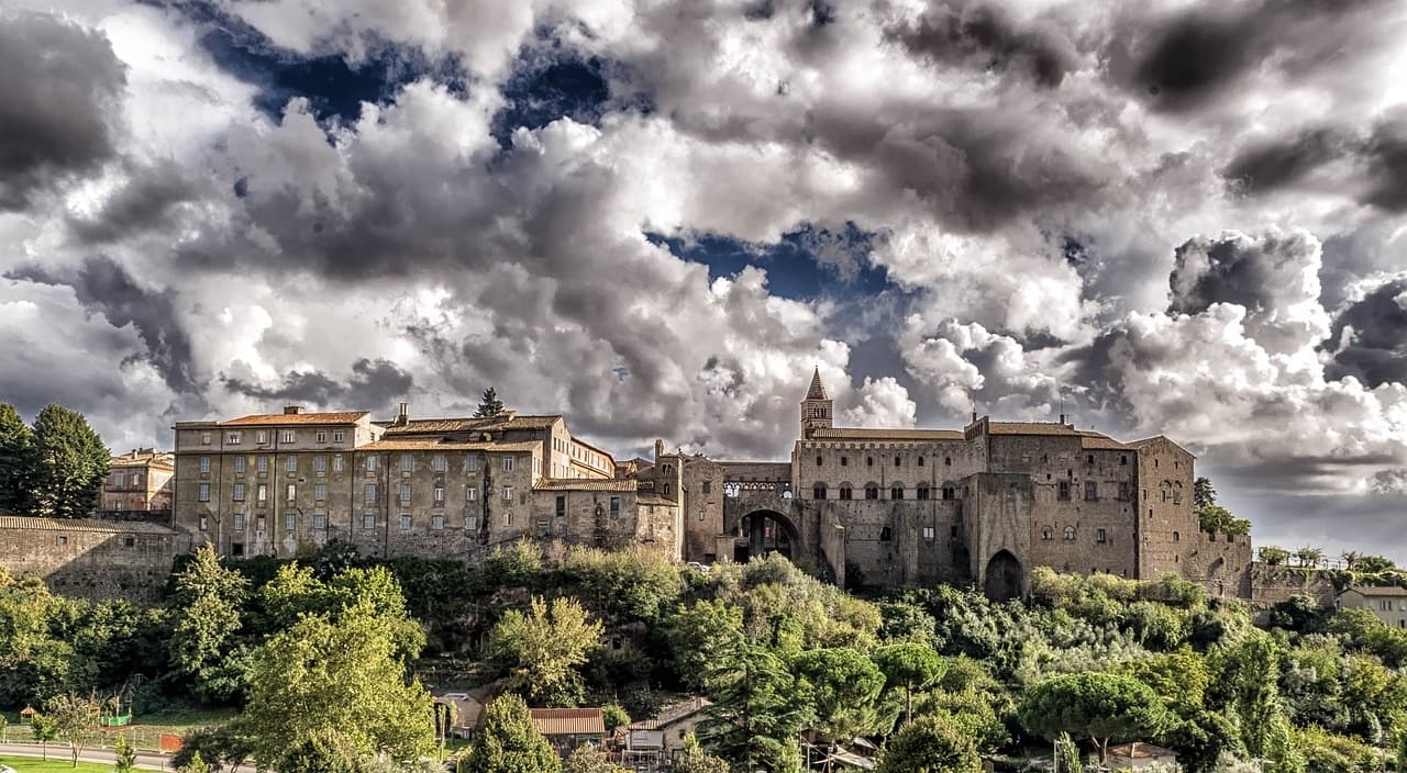 Viterbo: The City of Popes, Symbols, and Stone