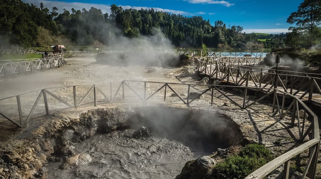 Furnas