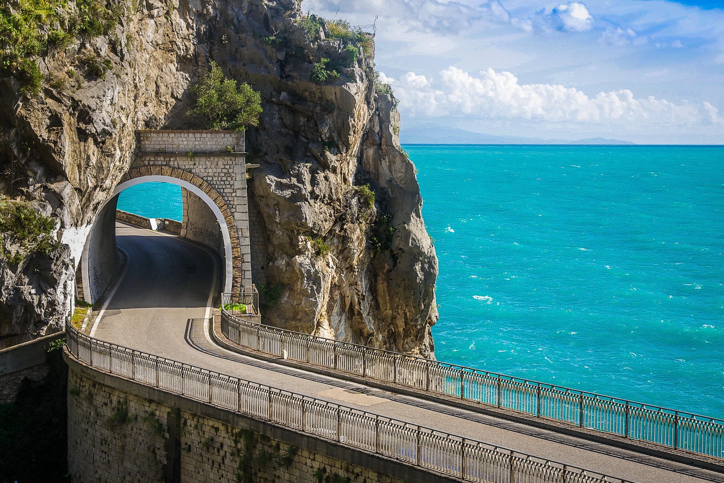 Transfer from Naples to Amalfi Coast with Private Tour in Herculaneum