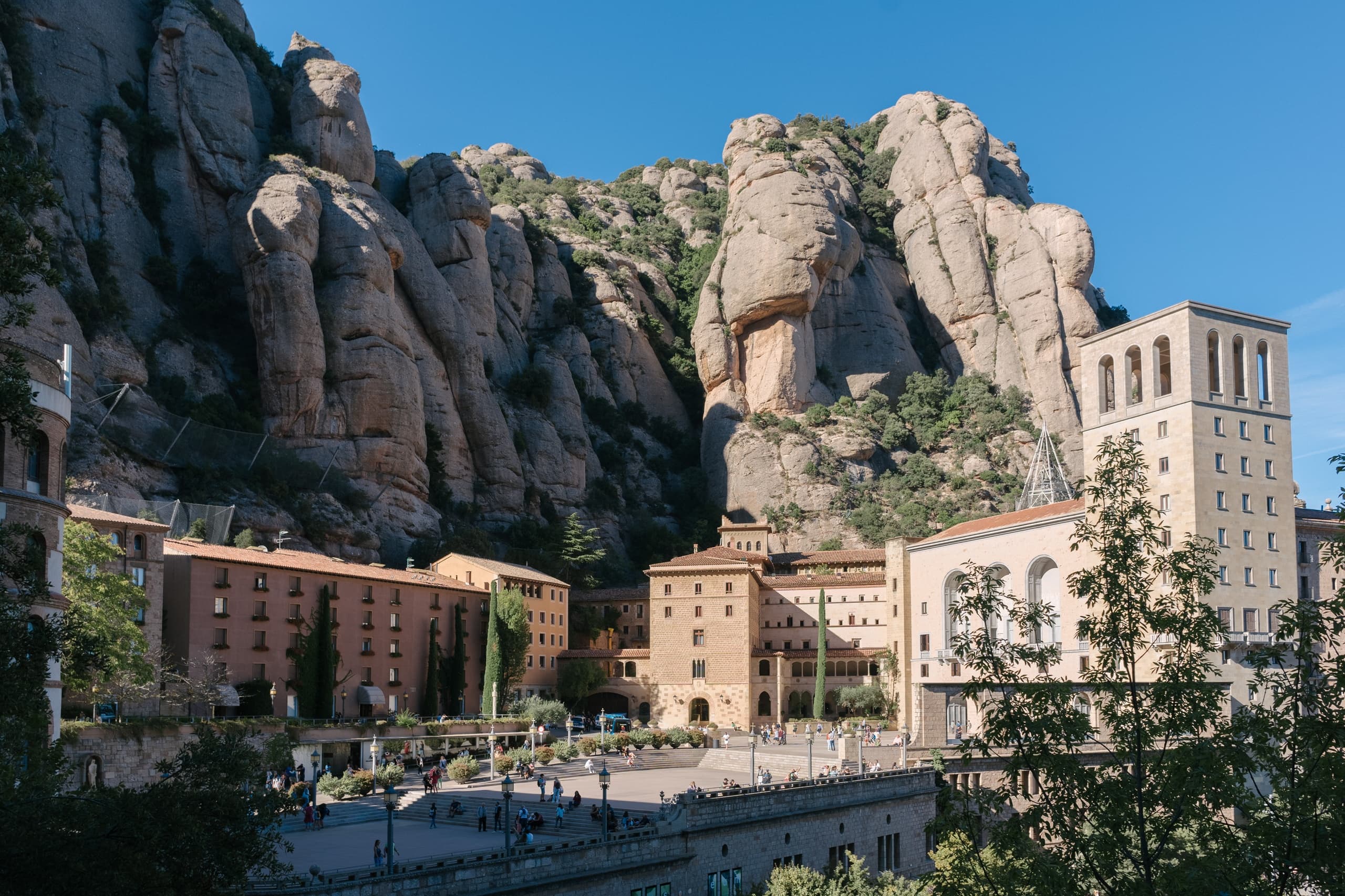 MONTSERRAT-ALELLA