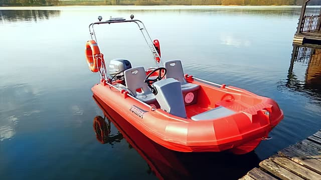CHILLi Boats