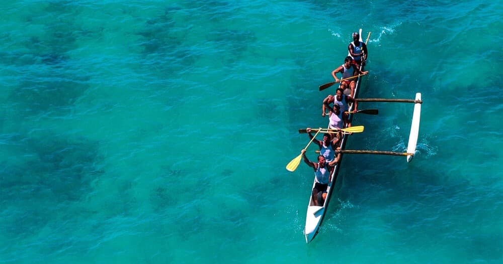 Outrigger Canoe paddle at Ko'ie'ie Fishponds