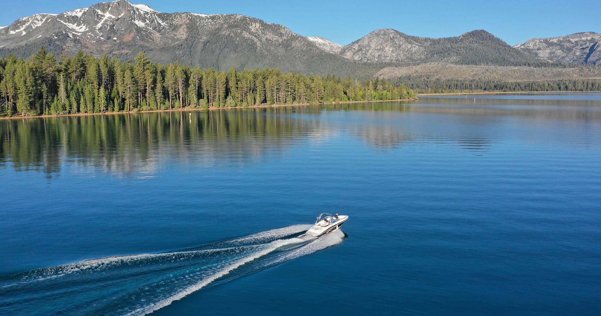 Four Winns Horizon - 2 Hour Private Boat Charter With Captain