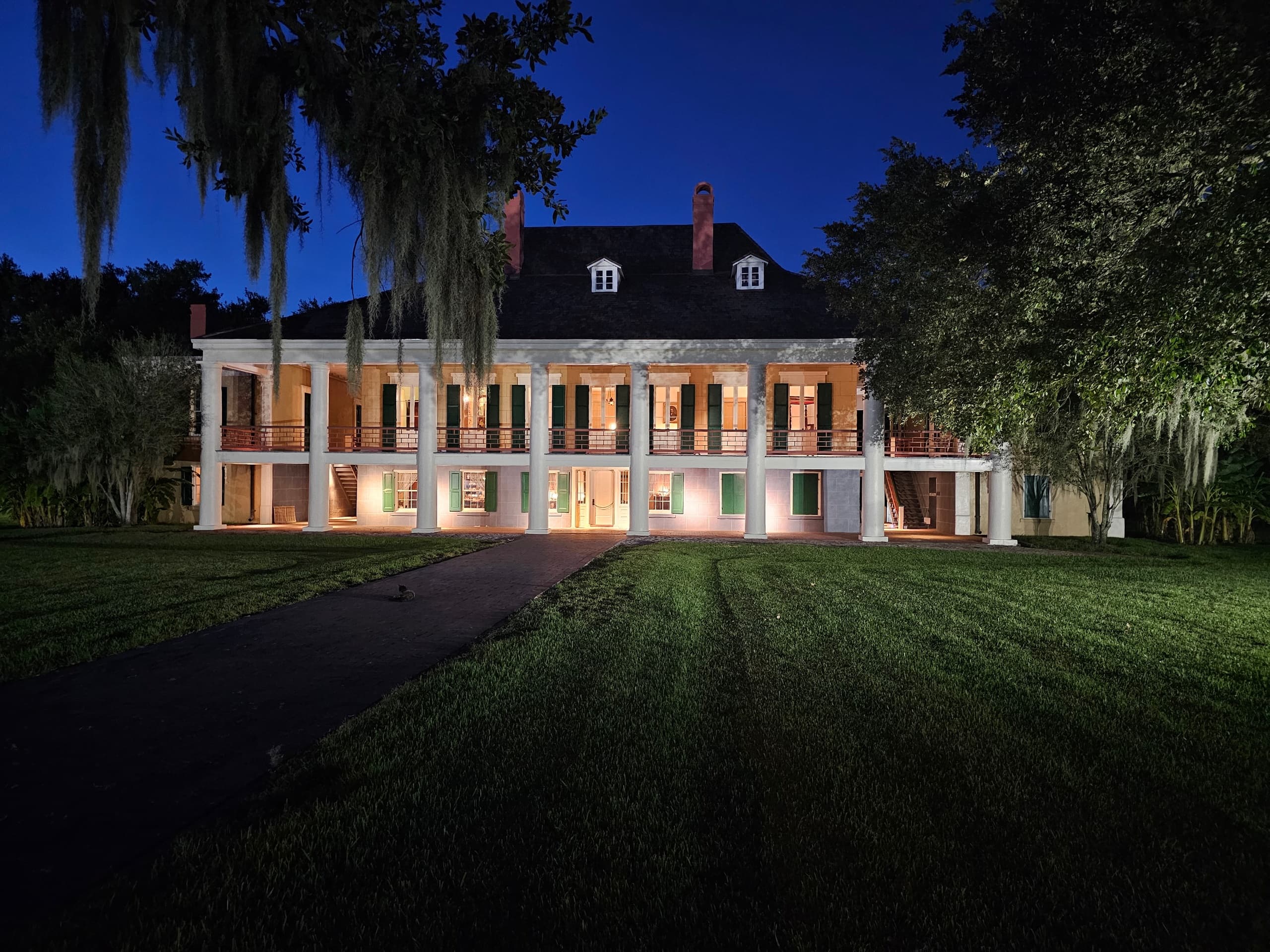 Nightly Haunted Plantation Tour