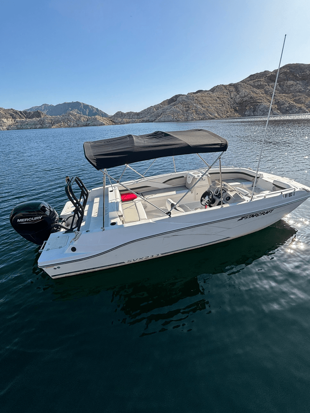 21' Starcraft Ski Boat