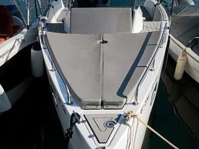 Barco con título Nuva 6