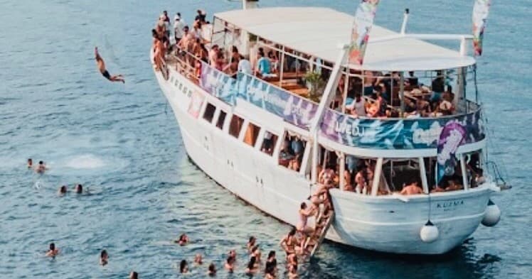 Captain's Boat Party