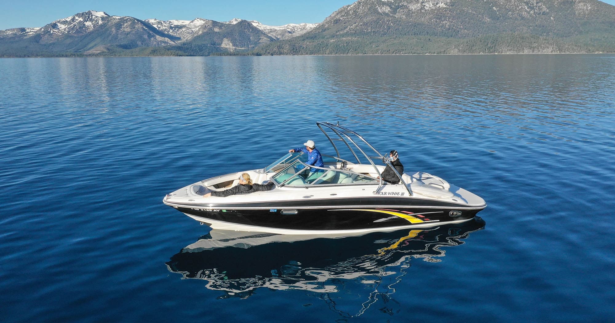 Four Winns Horizon - 3 Hour Private Boat Charter With Captain