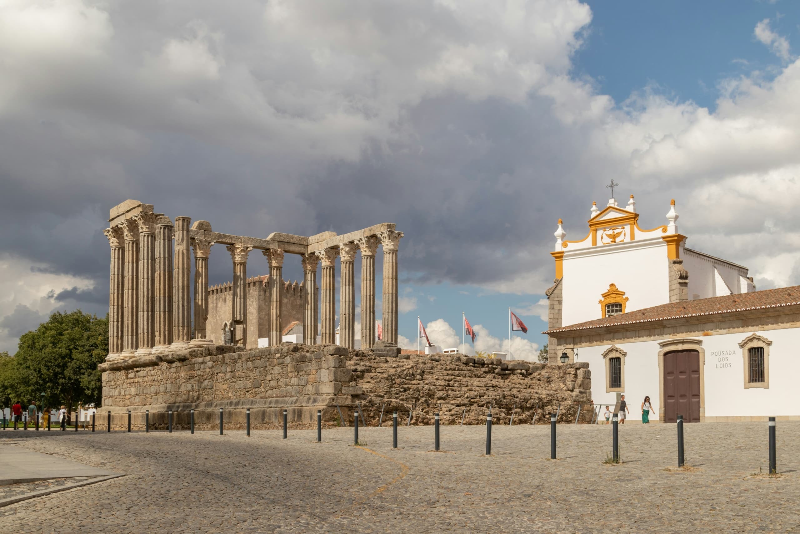 4-Day Tour Pack - Sintra, Arrábida, Fátima & Évora