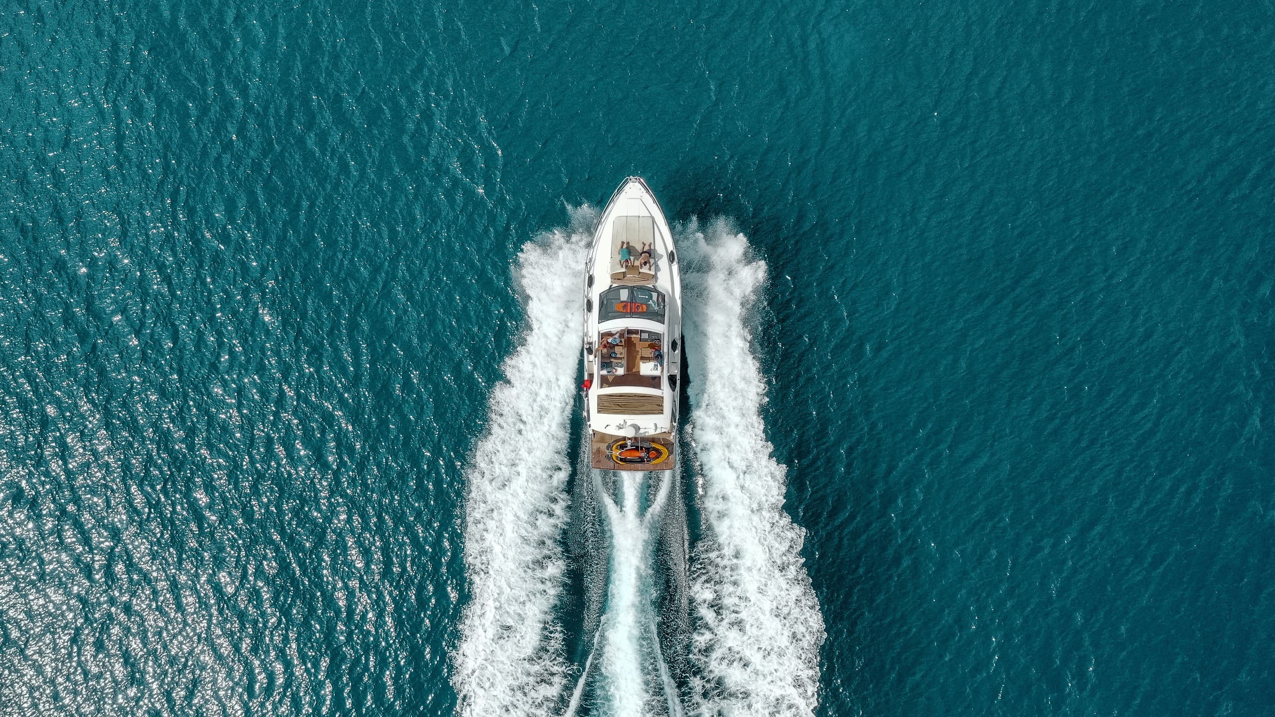 ALQUILER YATE AZIMUT