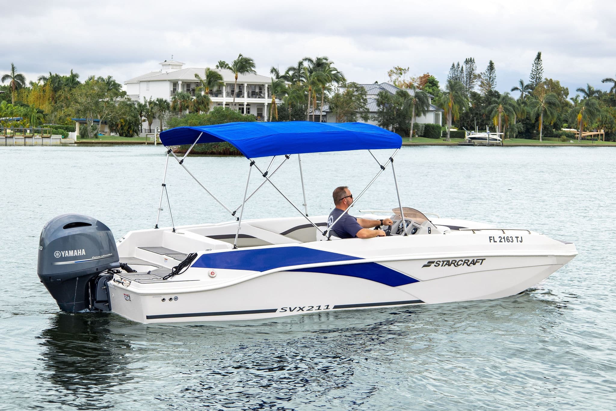 21' Deck Boat - Half Day Rental