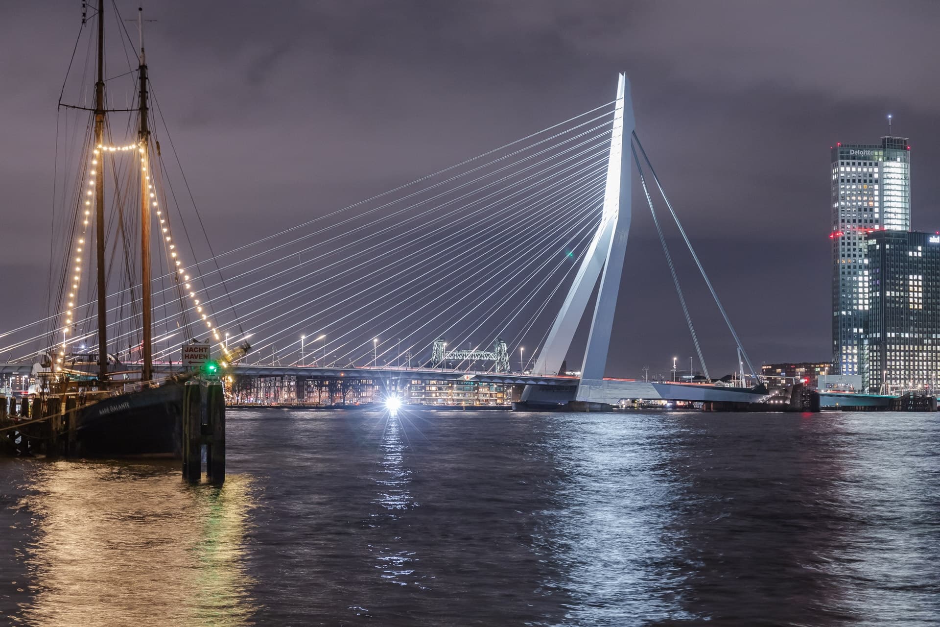 Rotterdam By Night Fietstour