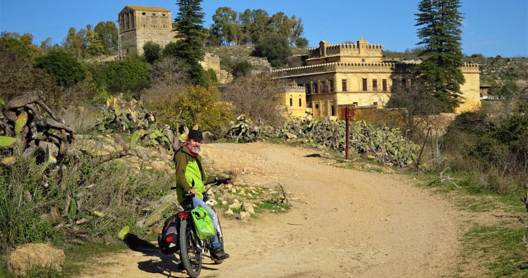 Ruta autoguiada: Sevilla – Carmona en bicicleta eléctrica
